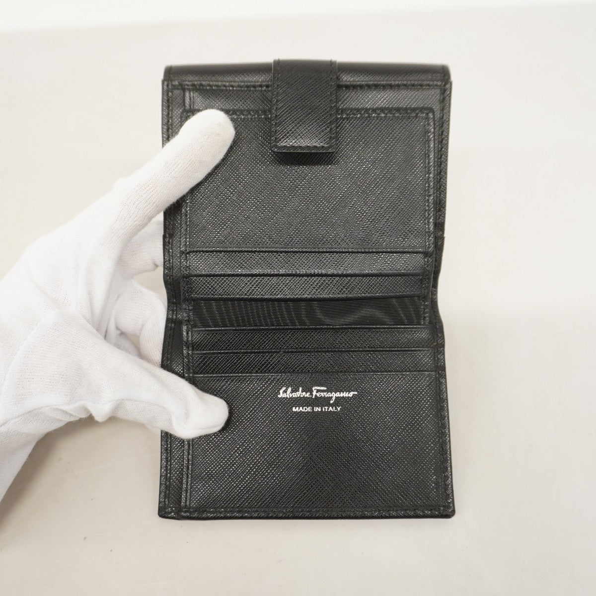 ★SALE【5mb1361-h】サルヴァトーレフェラガモ 財布 ガンチーニ レザー ブラック シルバー金具【中古】レディース