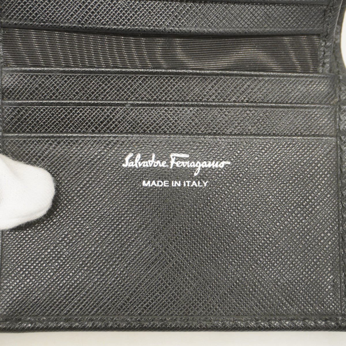 ★SALE【5mb1361-h】サルヴァトーレフェラガモ 財布 ガンチーニ レザー ブラック シルバー金具【中古】レディース