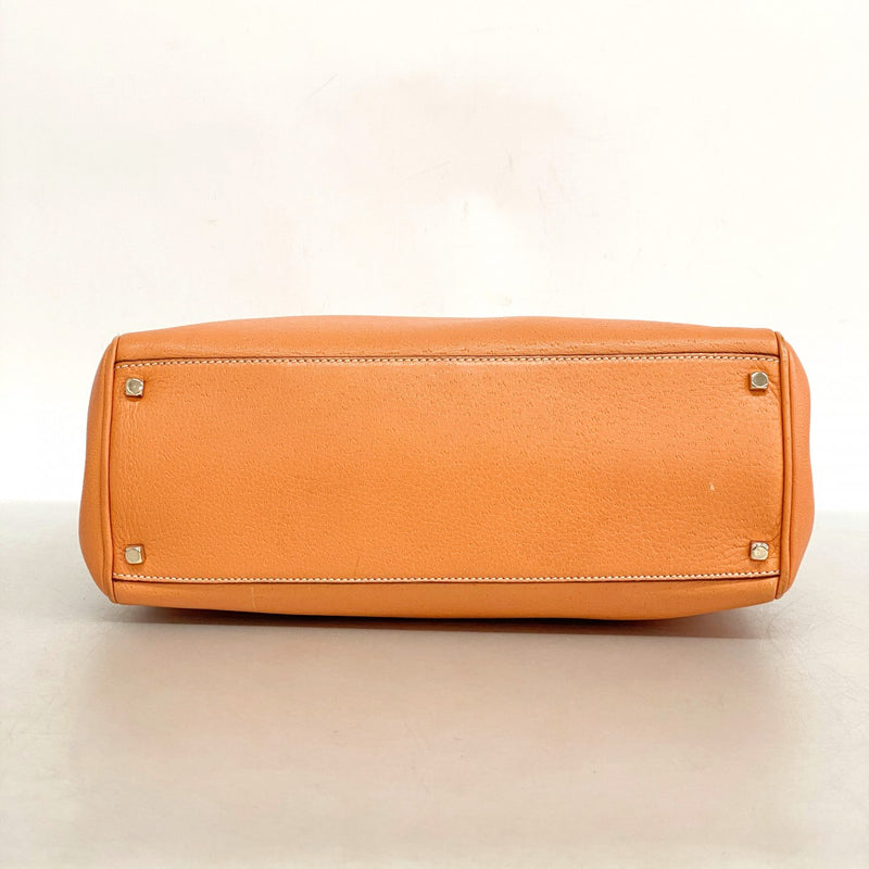 フェラガモ　バレッタ　シャンパンゴールド Salvatore Ferragamo フェラガモ FERRAGAMO バレッタ