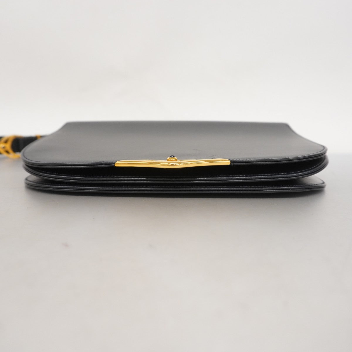 5mb1548-h】カルティエ ショルダーバッグ サファイア レザー