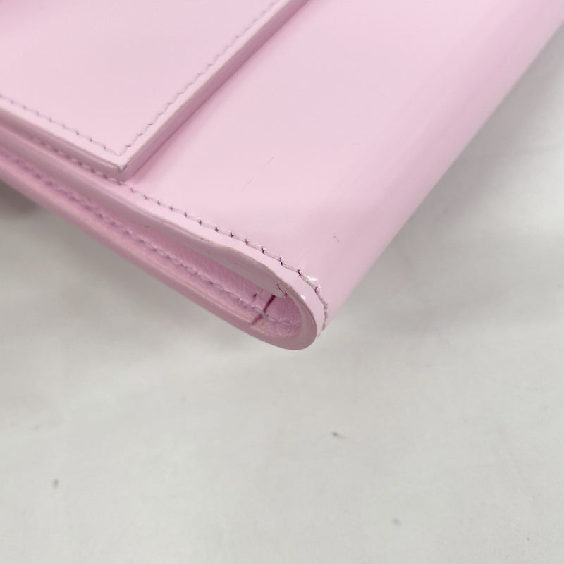 ★SALE【5mb1941-h】サルヴァトーレフェラガモ 三つ折り長財布 ガンチーニ エナメル ピンク【中古】レディース