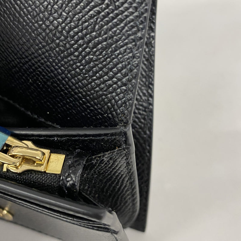 【5mb2081-h】サルヴァトーレフェラガモ 財布 ヴァラ レザー ブラック ゴールド金具【中古】レディース