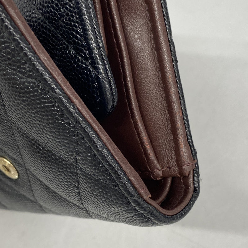 【5mc2507】シャネル 三つ折り財布 マトラッセ キャビアスキン ブラック ゴールド金具【中古】レディース