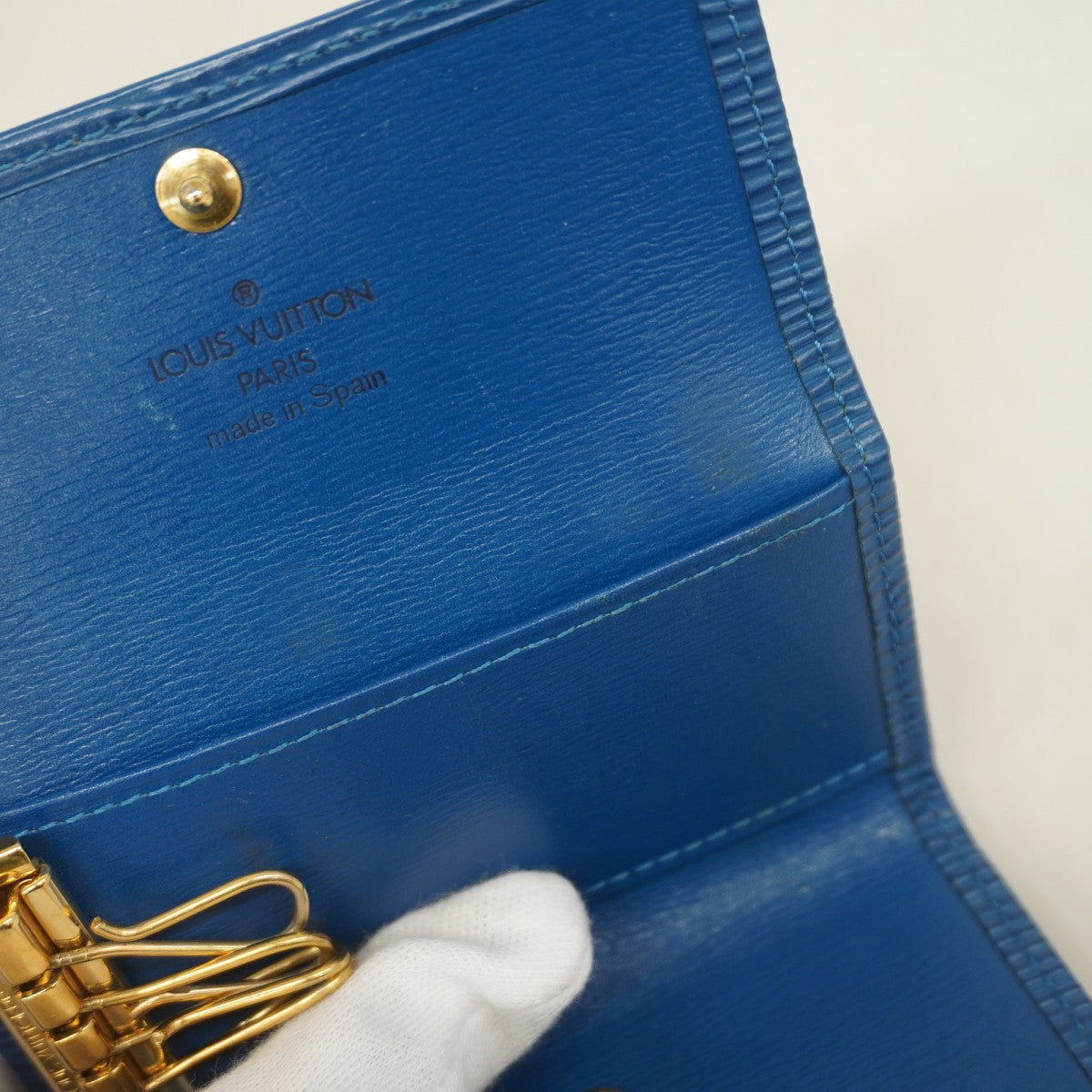 5mc3627】ルイヴィトン キーケース エピ ミュルティクレ4 M63825