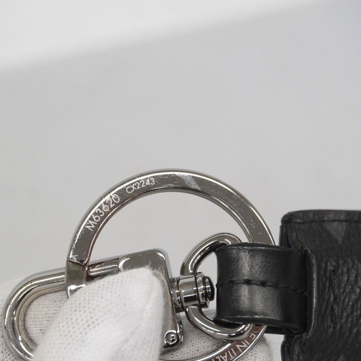 ルイヴィトン エクリプス ポルトクレ クロッシュ クレ モノグラム B33 ルイヴィトン キーリング メンズ キーホルダー バッグチャーム