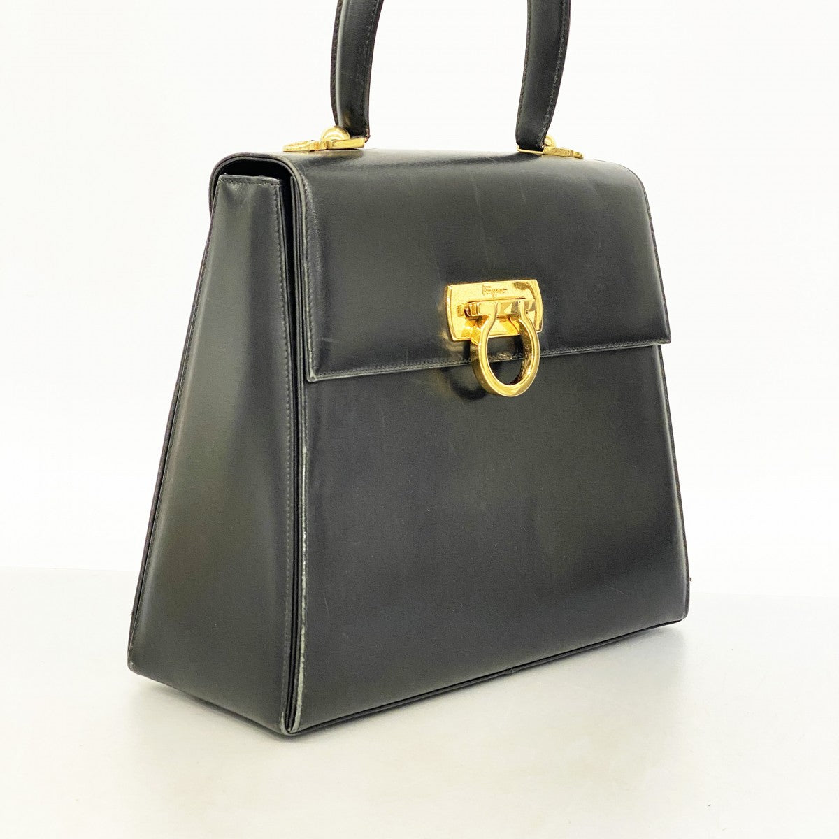 サルヴァトーレフェラガモ クロコ型押し ゴールド金具ガンチーニ レザー ブラック 楽天市場】【バッグ】Salvatore Ferragamo サルヴァトーレ