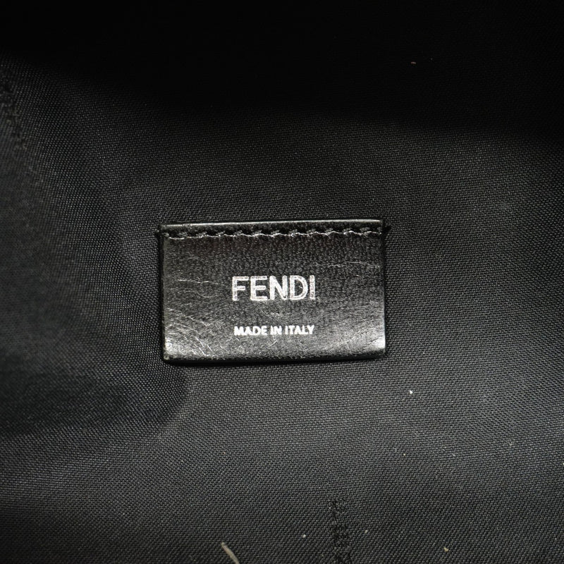 【5md5324】フェンディ ボディバッグ ズッカ ナイロンキャンバス ブラック シルバー金具【中古】レディース