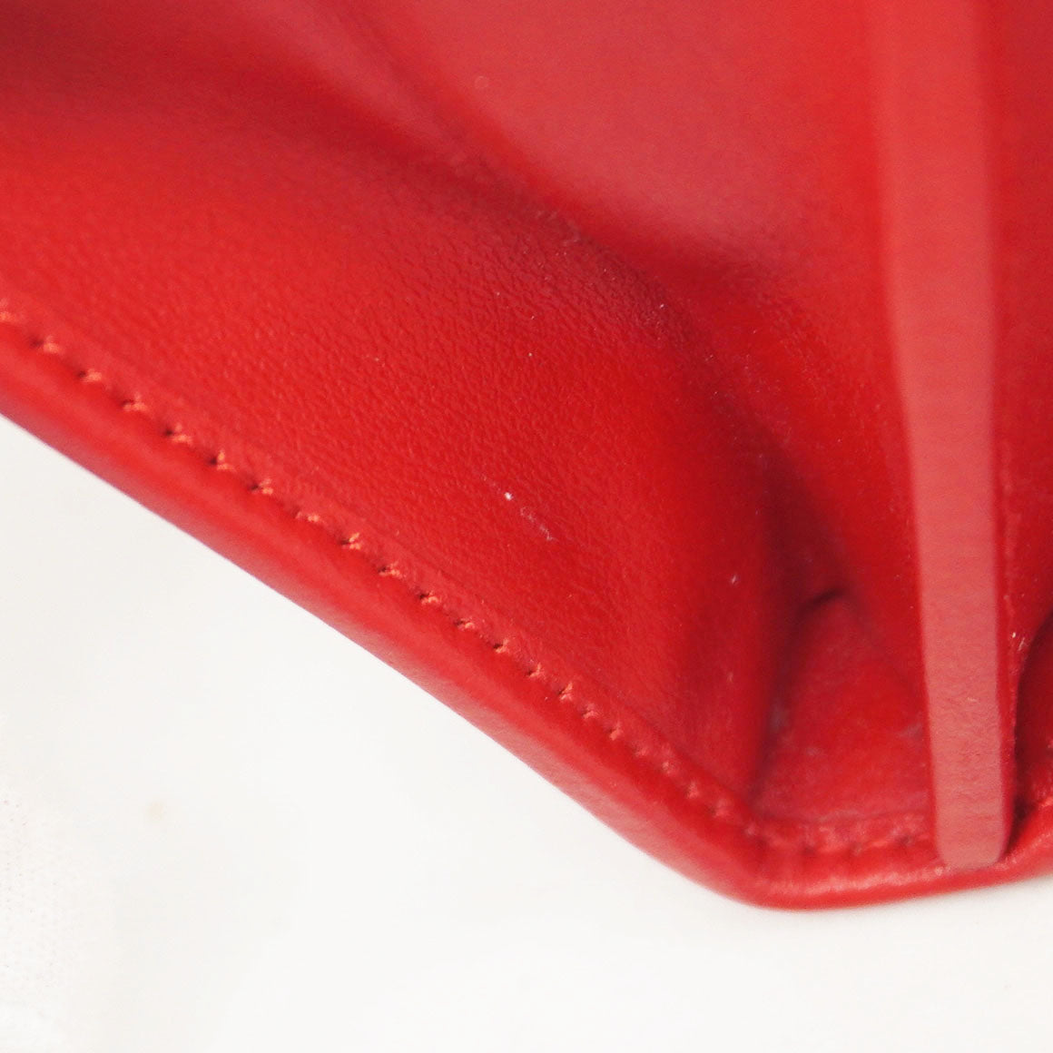 【5me5543】サルヴァトーレフェラガモ 長財布 ガンチーニ レザー レッド ゴールド金具【中古】レディース