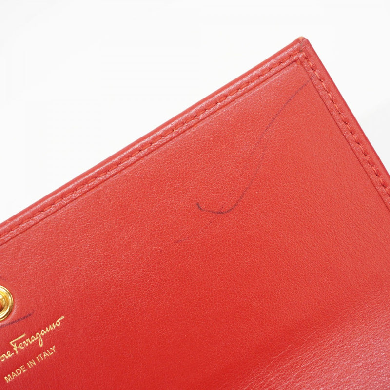 【5me5543】サルヴァトーレフェラガモ 長財布 ガンチーニ レザー レッド ゴールド金具【中古】レディース