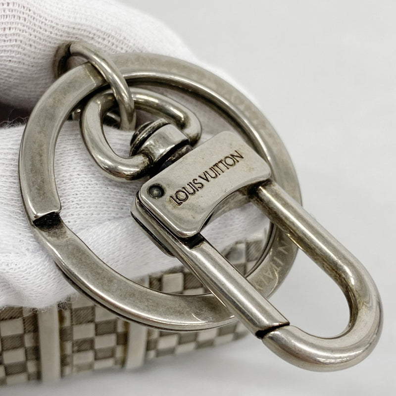 【5me5706】ルイヴィトン キーホルダー ダミエ ザ キーポル チャーム M00023 シルバー【中古】メンズ レディース ユニセックス