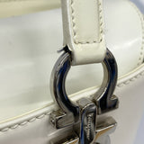 【5me5710】サルヴァトーレフェラガモ ハンドバッグ ガンチーニ レザー ホワイト シルバー金具 2wayバッグ【中古】レディース