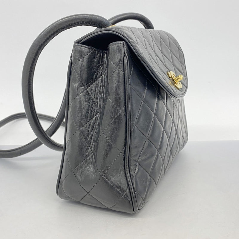 【5me5723-h】シャネル ショルダーバッグ マトラッセ ラムスキン ブラック ゴールド金具【中古】レディース