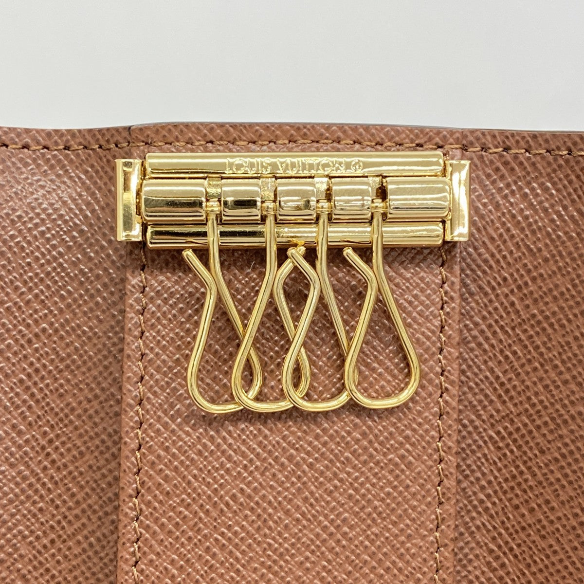 5me6018】ルイヴィトン キーケース モノグラム ミュルティクレ4 M69517