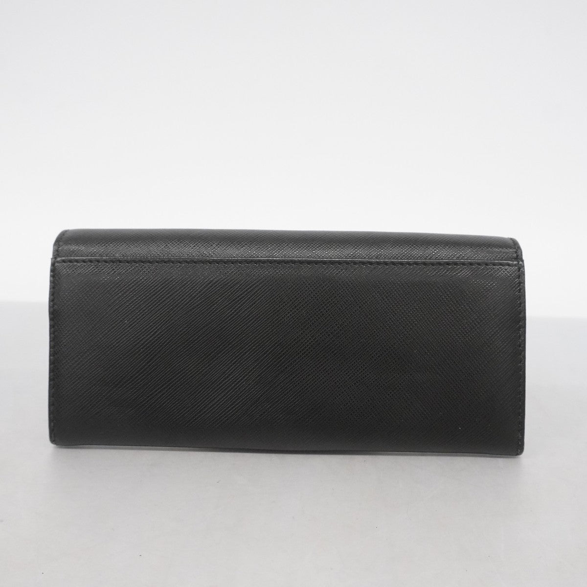 【5me6267】サルヴァトーレフェラガモ 長財布 ヴァラ レザー ブラック ゴールド金具【中古】レディース