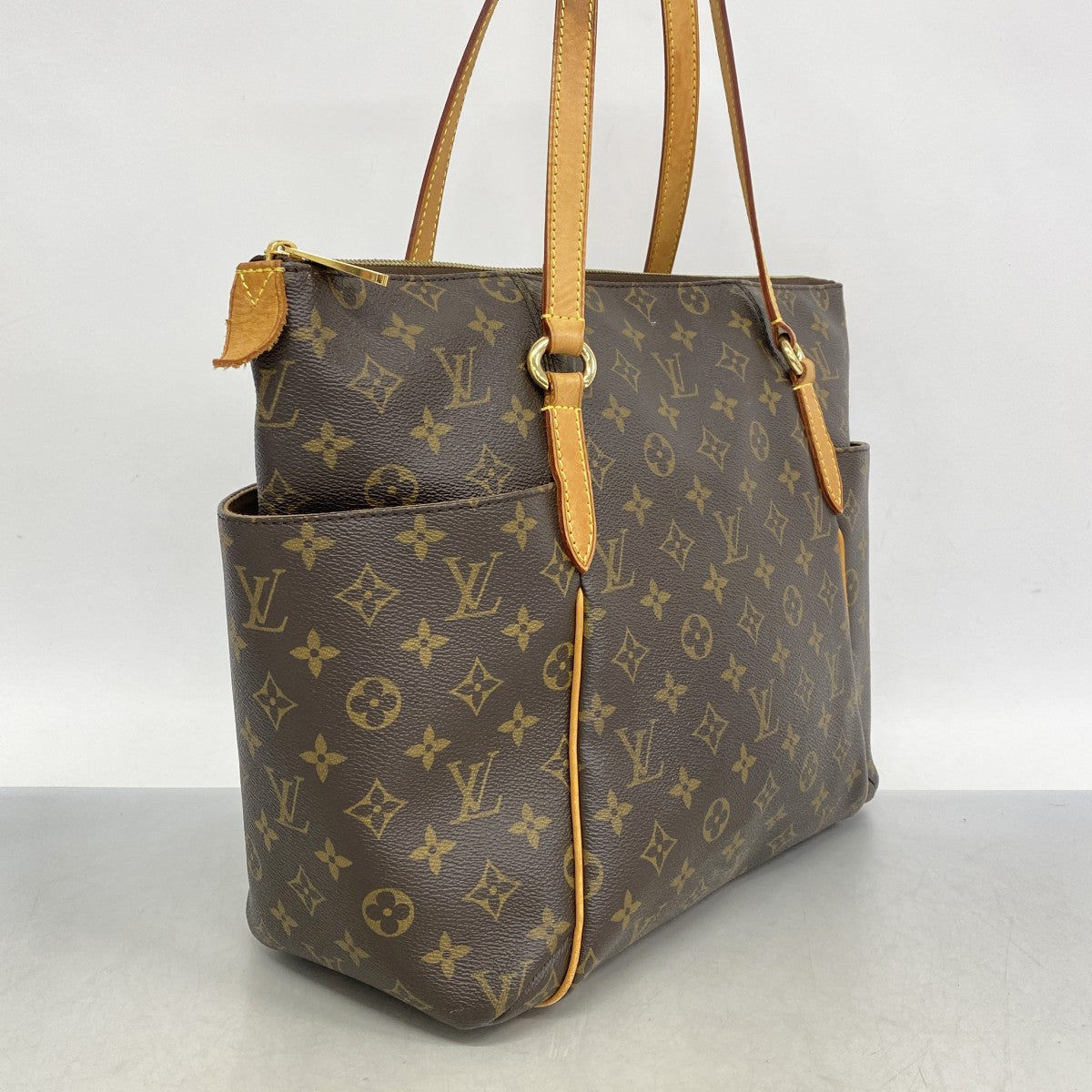 LOUIS VUITTON モノグラムトートバッグ　週末SALE！ LOUIS VUITTON モノグラムトートバッグ 週末SALE！