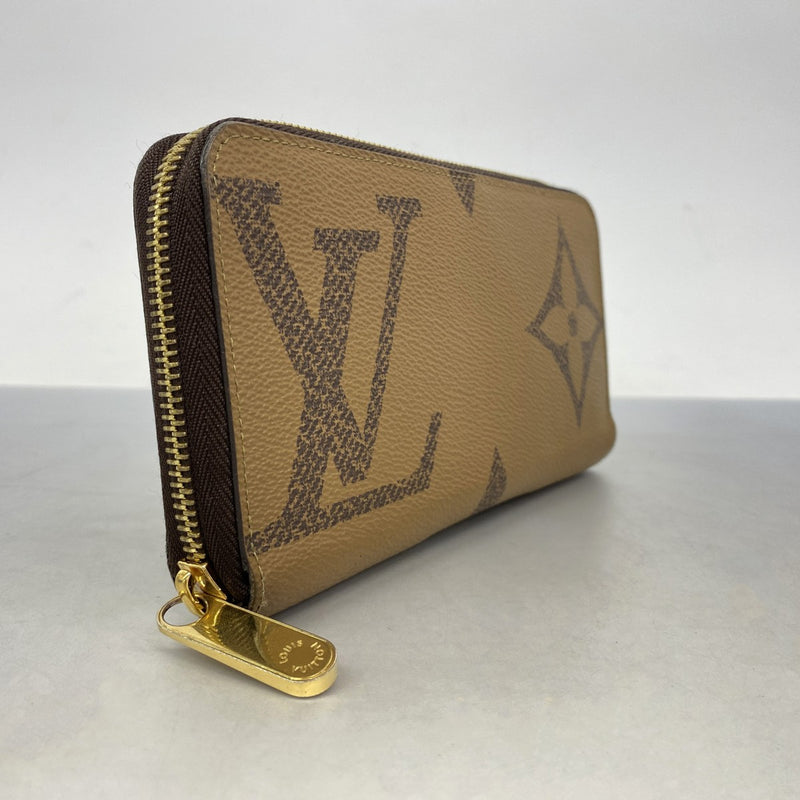 ○【美品】LOUIS VUITTON 長財布 ジャイアント モノグラム リバース ルイヴィトン 長財布 二つ折り 財布 LOUIS VUITTON モノグラム