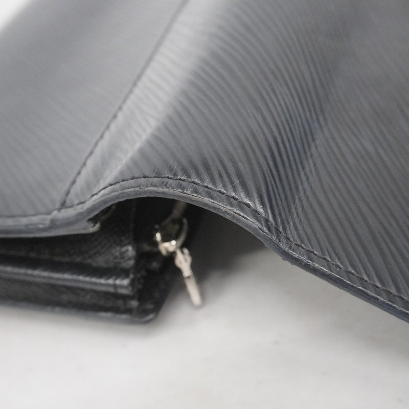 ルイヴィトン ポルトフォイユ ツイスト エピ M68309 長財布 中古 ルイヴィトン ポルトフォイユ ツイスト エピ M68309 長財布 中古