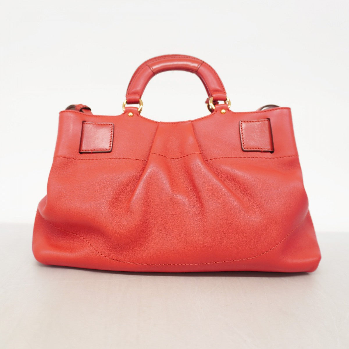 連休セール‼️フェラガモ ヴァラ ハンドバッグ 赤 5od3499】サルヴァトーレフェラガモ ハンドバッグ ガンチーニ レザー