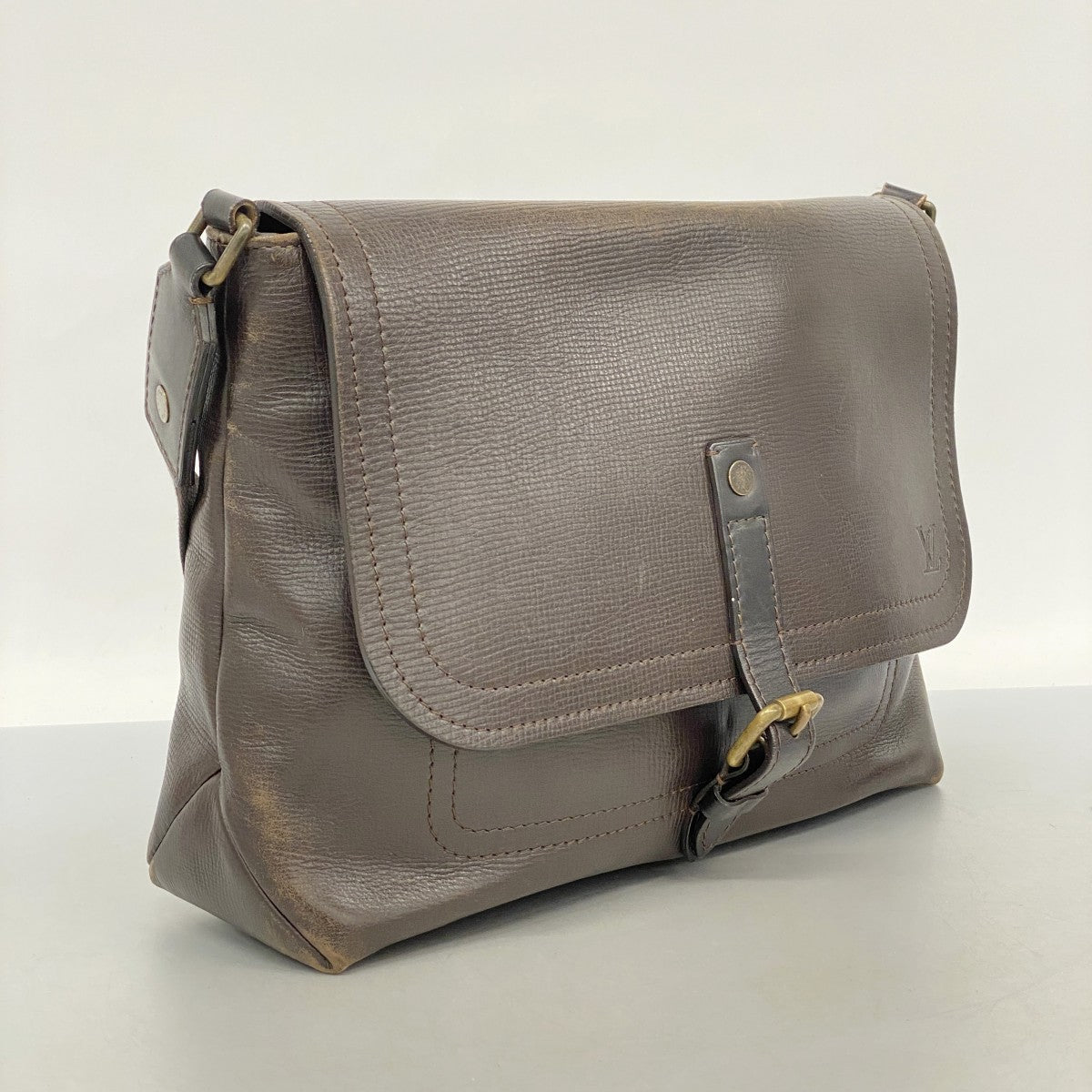 5od3653】ルイヴィトン ショルダーバッグ ユタ メッセンジャー M92071