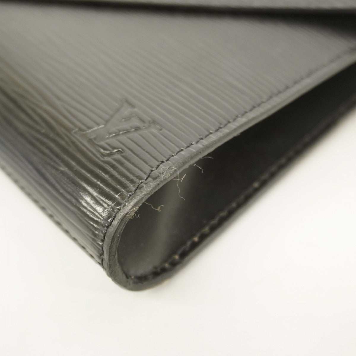 5od3762】ルイヴィトン クラッチバッグ エピ アールデコ M52632