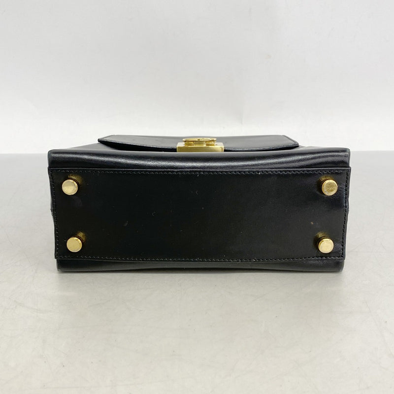 サルヴァトーレフェラガモ カチューシャ ガンチーニ ブラック ゴールド サルヴァトーレフェラガモ ガンチーニ ミニ ショルダーバッグ