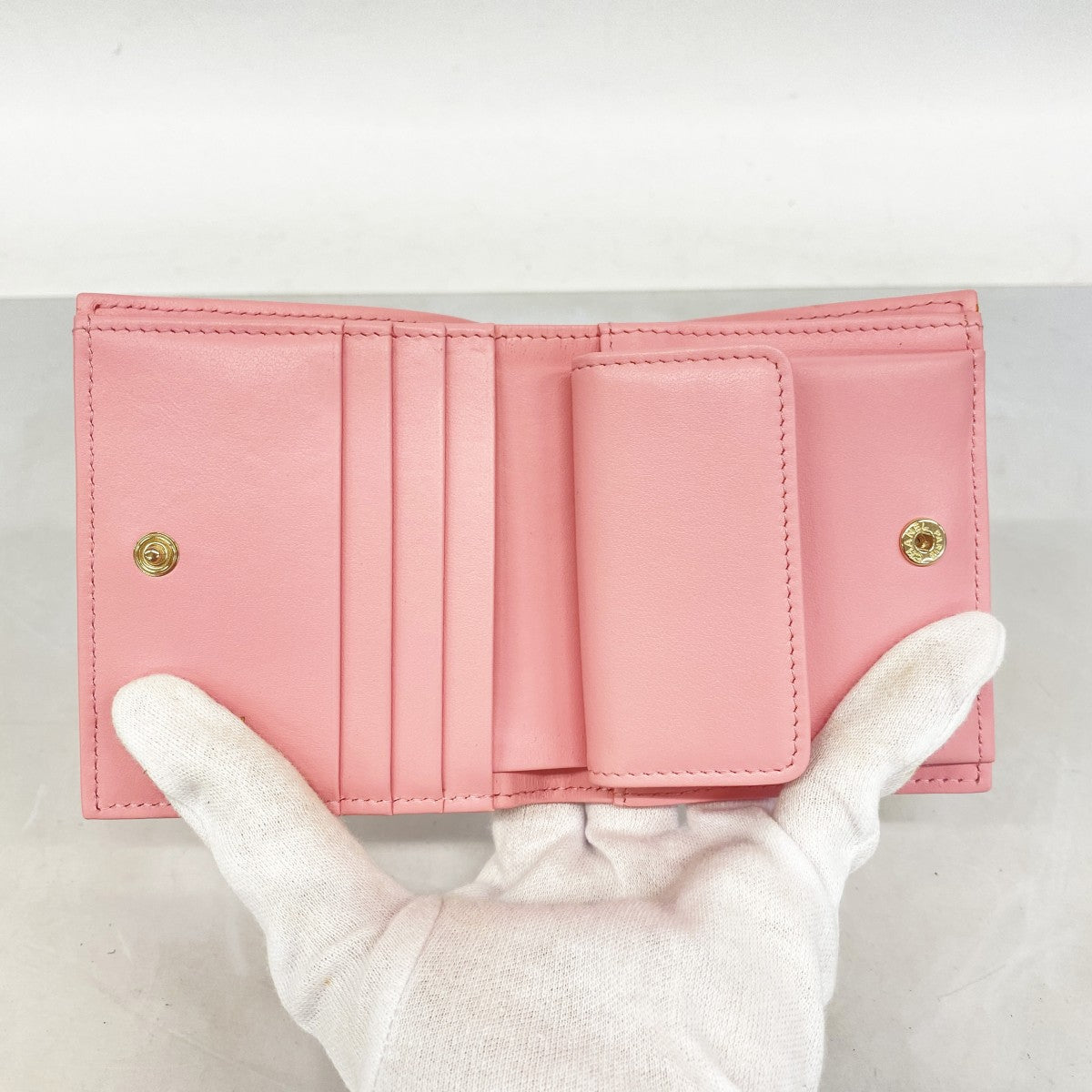 CHANEL 財布 シャネル マトラッセ ゴールド ピンク キャビアスキン 中古 中古・古着通販】CHANEL (シャネル) キャビアスキンマトラッセ2つ折り