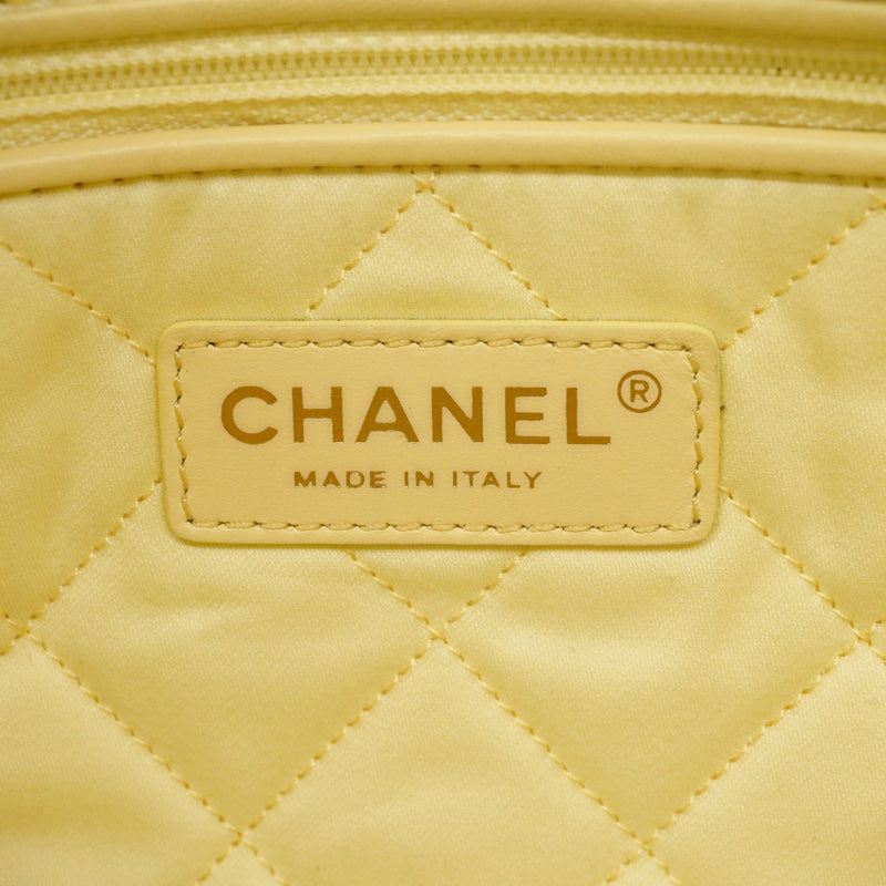 CHANEL ゴールド ショルダーバッグ CHANEL シャネル チェーンショルダー マトラッセ ゴールド金具