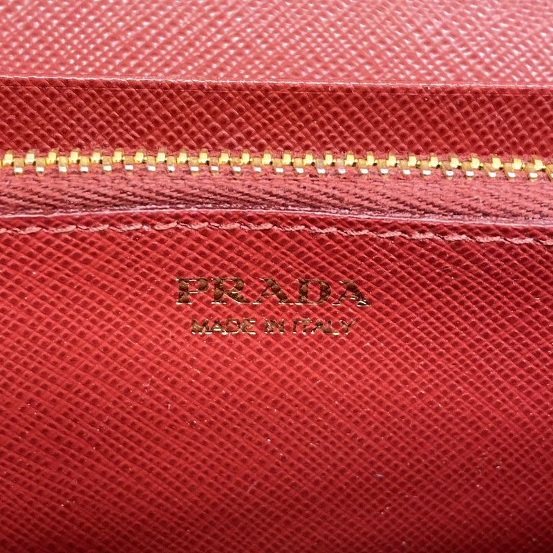 5od4629】プラダ 長財布 サフィアーノ レザー レッド ゴールド金具