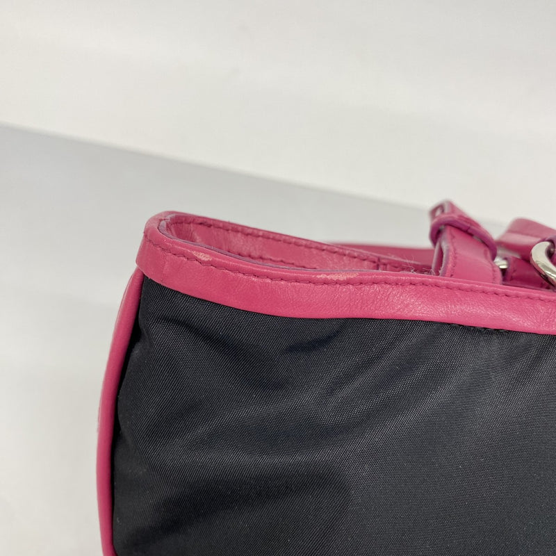 5oe4933】サルヴァトーレフェラガモ トートバッグ ヴァラ ナイロン