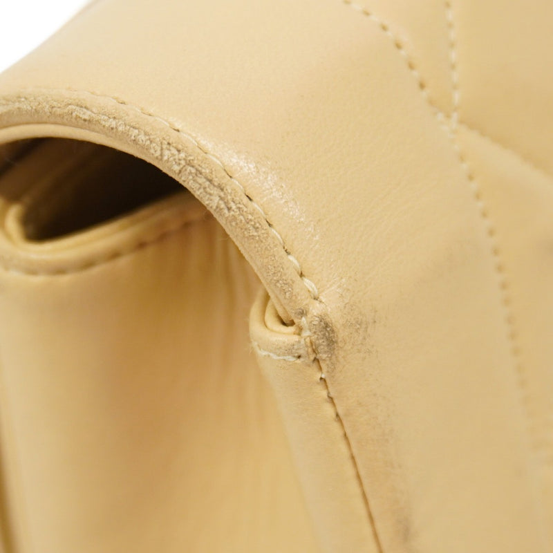 シャネル ラムスキン ダイアナ チェーンショルダーバッグ べージュ シャネル マトラッセ ダイアナ チェーンショルダー 22cm ベージュ