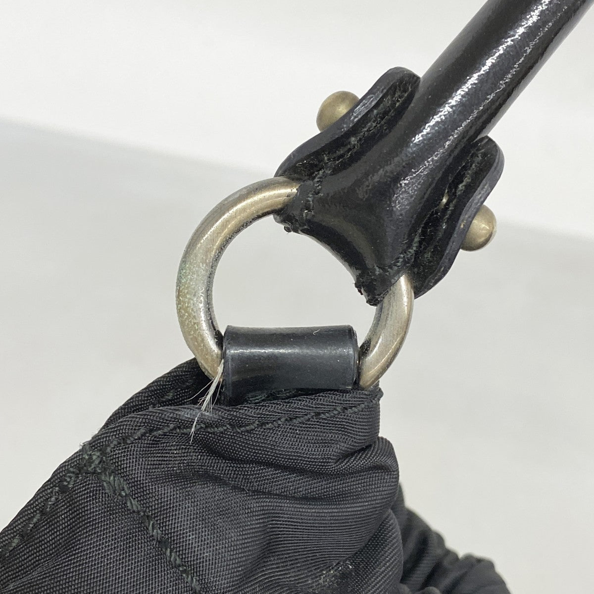 5oe5146】サルヴァトーレフェラガモ ハンドバッグ ヴァラ ナイロン