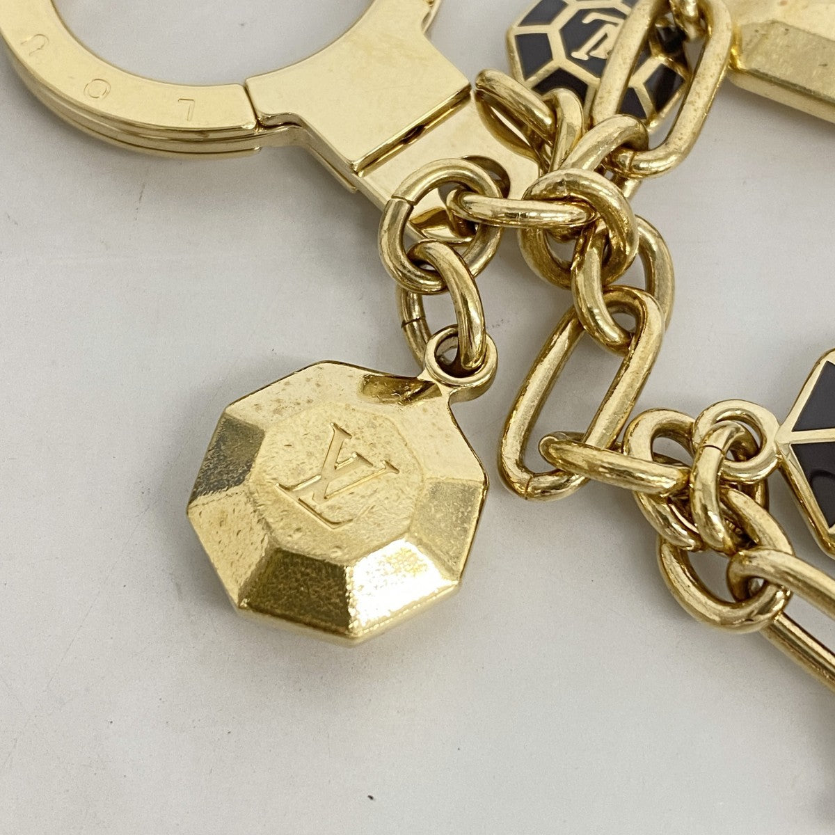 5oe5405】ルイヴィトン キーホルダー ポルトクレカボション M66001