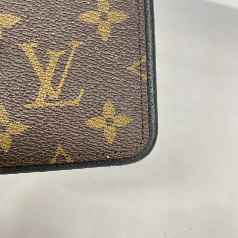 5oe6223】ルイヴィトン スマホケース モノグラム バンパー/15 Pro Max