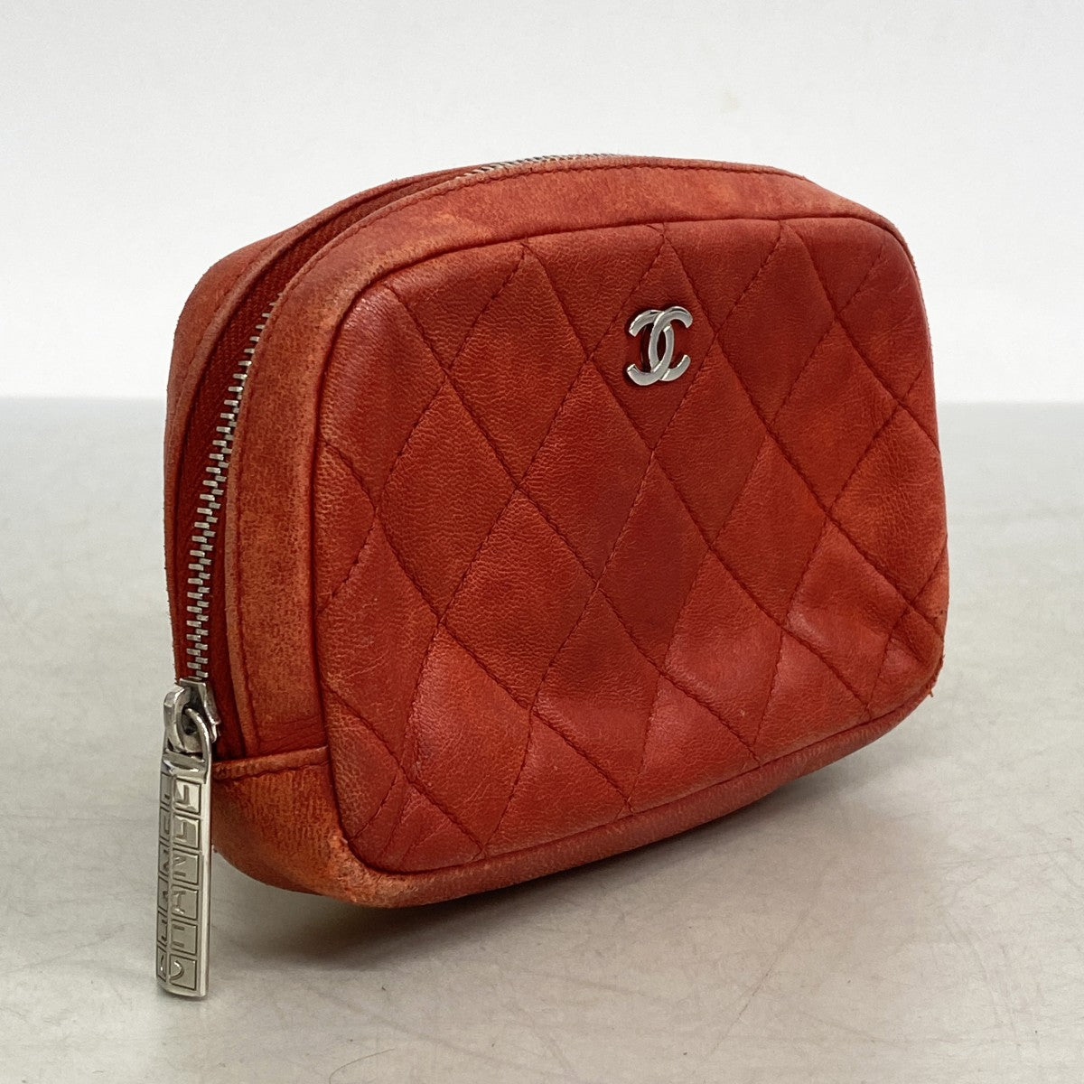 5oe6279】シャネル ポーチ マトラッセ ラムスキン レッド シルバー金具