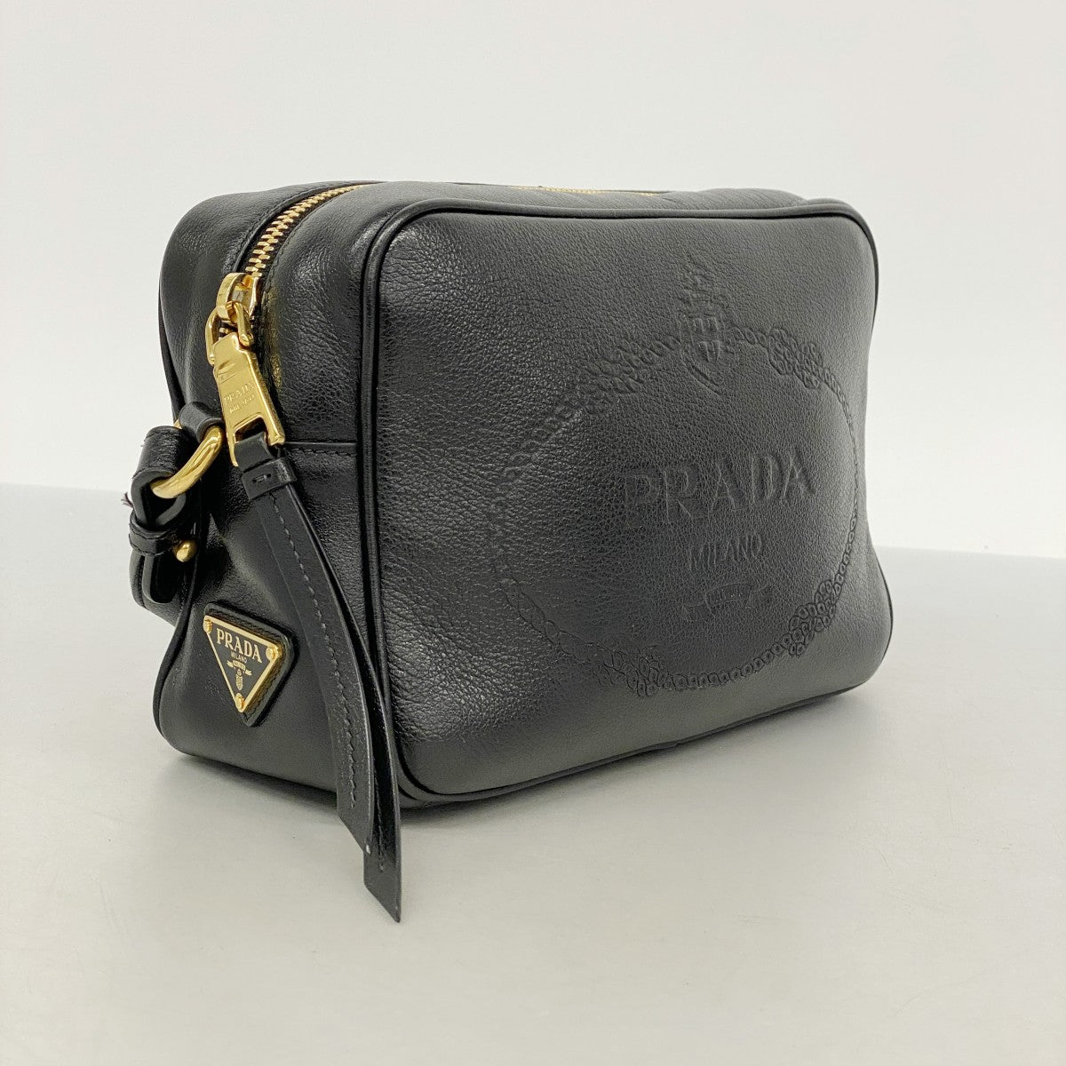 5pa0137】プラダ ショルダーバッグ レザー ブラック ゴールド金具