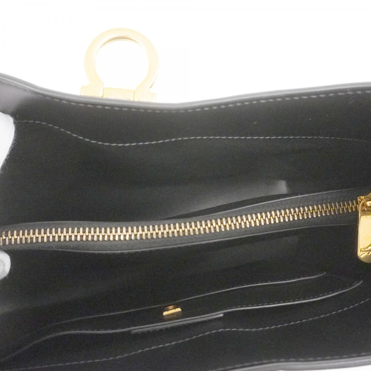 5pa0320】サルヴァトーレフェラガモ ショルダーバッグ ガンチーニ