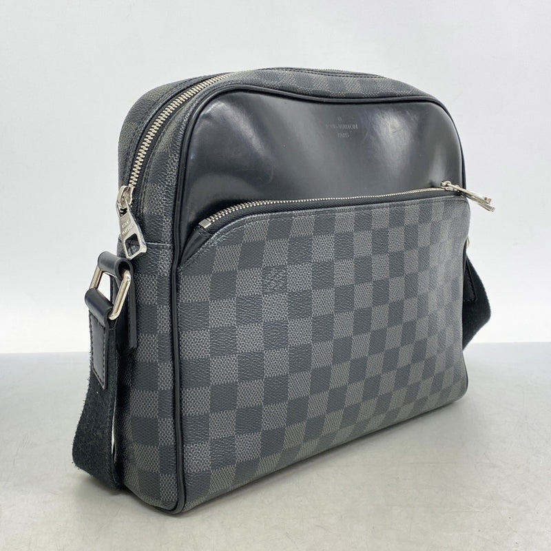 ダミエパターン ブラック バッグ　中古 5pa0605】ルイヴィトン ショルダーバッグ ダミエ・グラフィット