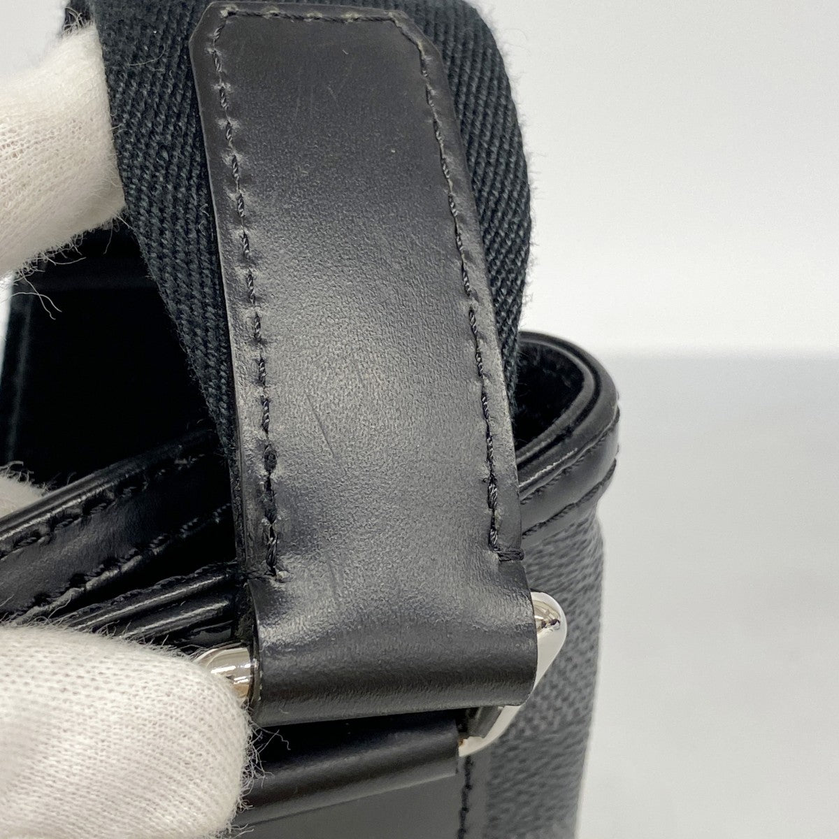 【5pa0870】ルイヴィトン ショルダーバッグ ダミエ・グラフィット トマス N58028 ブラック【中古】メンズ