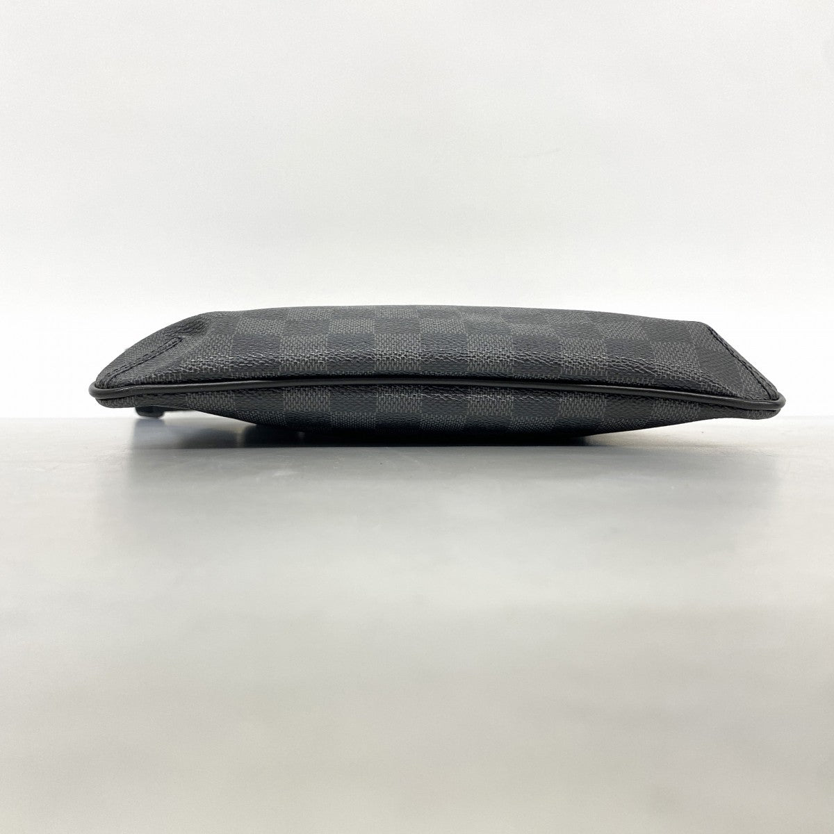 【5pa0870】ルイヴィトン ショルダーバッグ ダミエ・グラフィット トマス N58028 ブラック【中古】メンズ