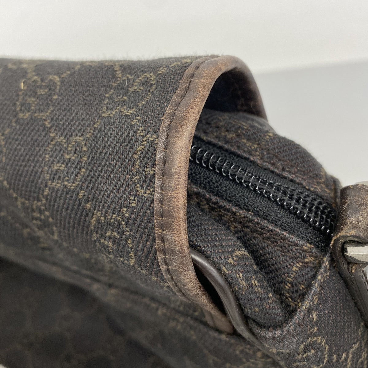 【5pa0887】グッチ ショルダーバッグ 28562 デニム ダークブラウン シルバー金具【中古】レディース