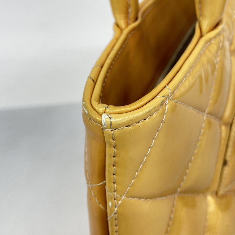【5pa0915】シャネル トートバッグ 復刻トート パテントレザー イエロー シルバー金具【中古】レディース