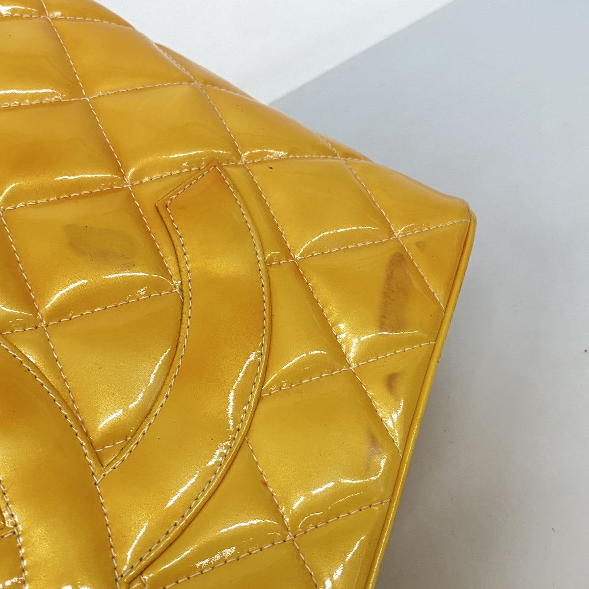 【5pa0915】シャネル トートバッグ 復刻トート パテントレザー イエロー シルバー金具【中古】レディース