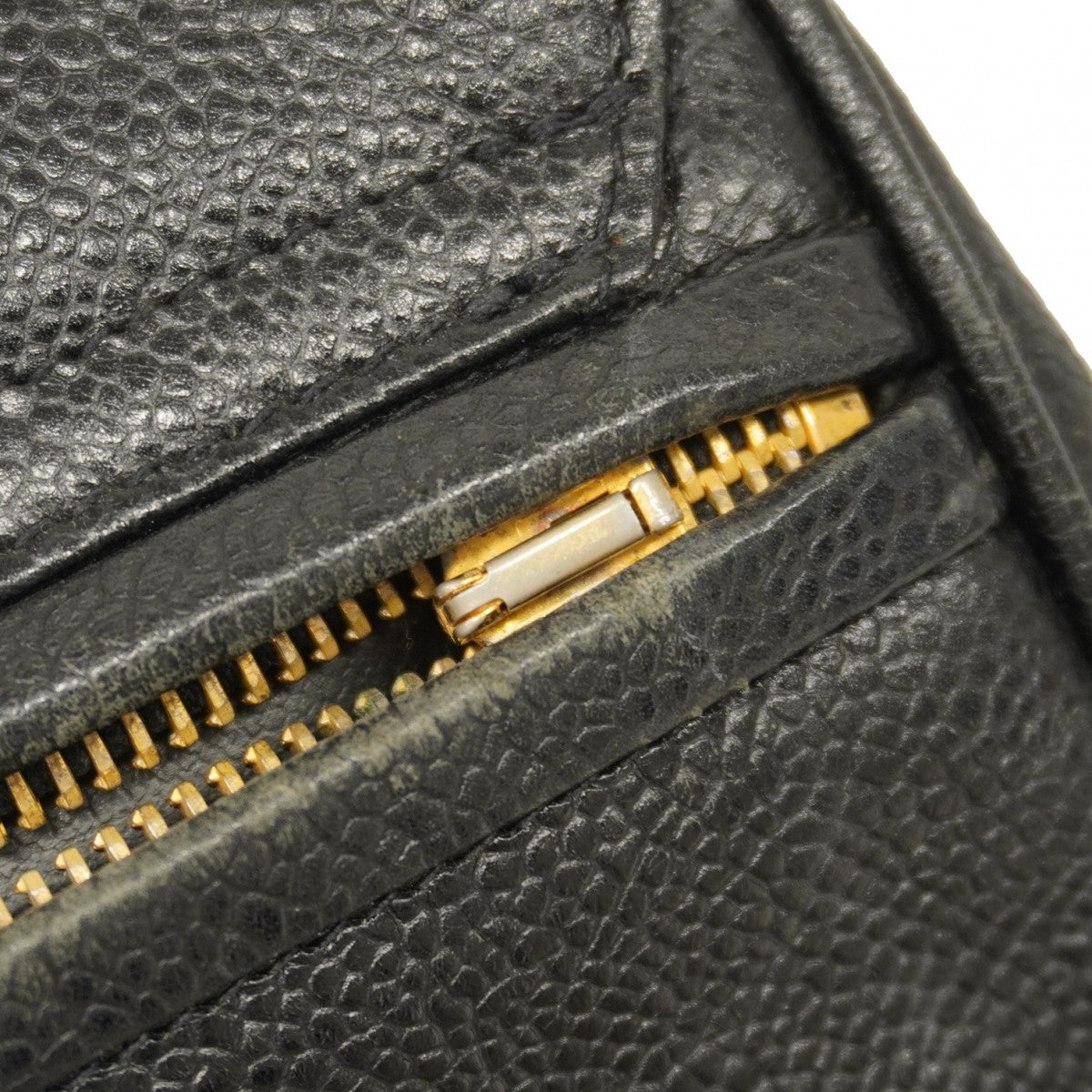 【5pa0953-h】シャネル リュック・デイパック キャビアスキン ブラック ゴールド金具【中古】レディース