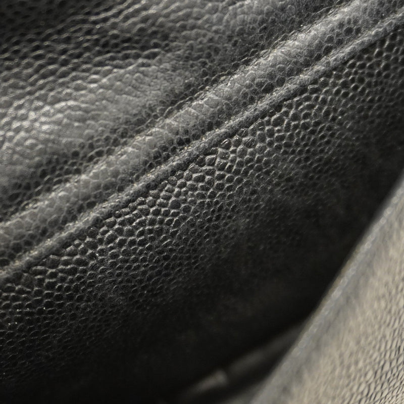 【5pa0953-h】シャネル リュック・デイパック キャビアスキン ブラック ゴールド金具【中古】レディース