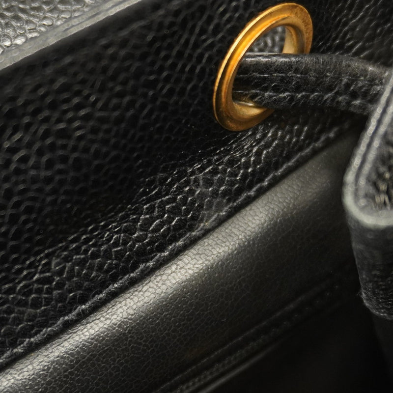 【5pa0953-h】シャネル リュック・デイパック キャビアスキン ブラック ゴールド金具【中古】レディース