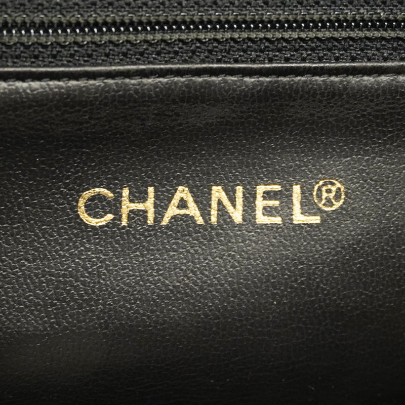【5pa0953-h】シャネル リュック・デイパック キャビアスキン ブラック ゴールド金具【中古】レディース