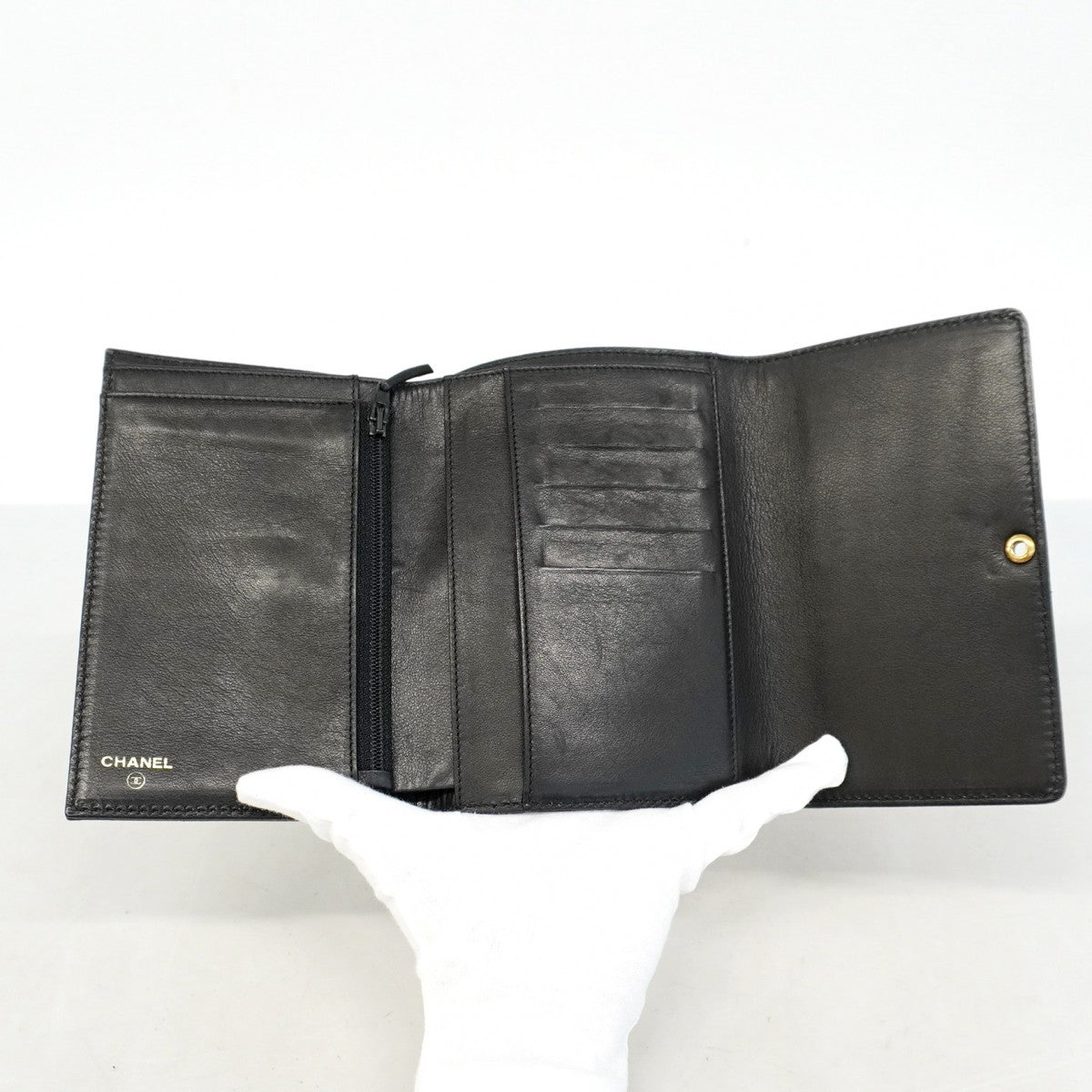 【5pa0970-h】シャネル 三つ折り財布 レザー ブラック ゴールド金具【中古】レディース
