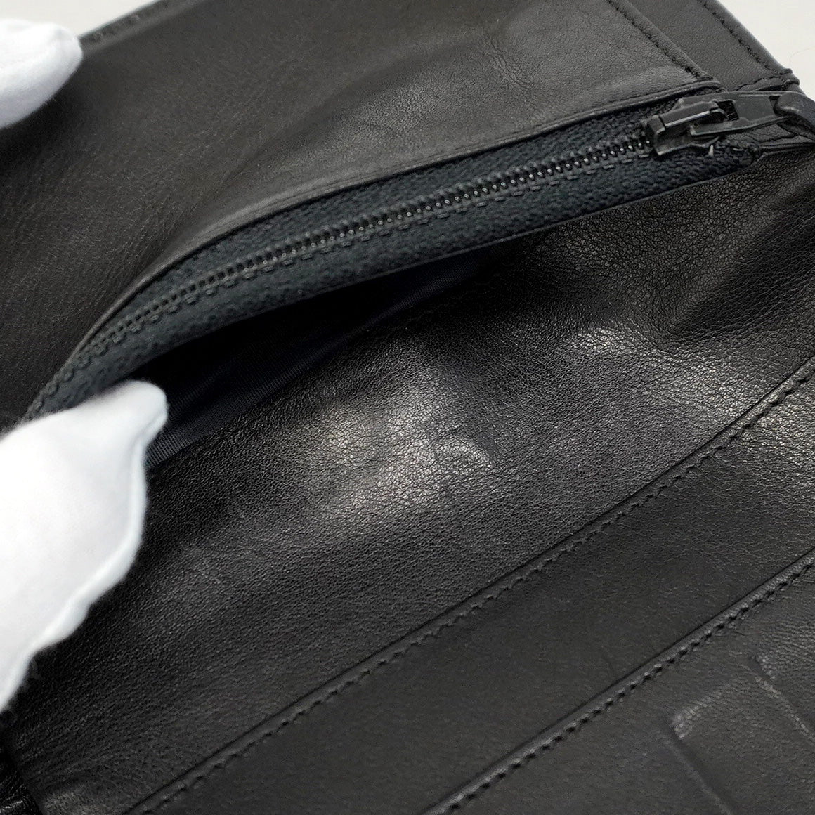 【5pa0970-h】シャネル 三つ折り財布 レザー ブラック ゴールド金具【中古】レディース