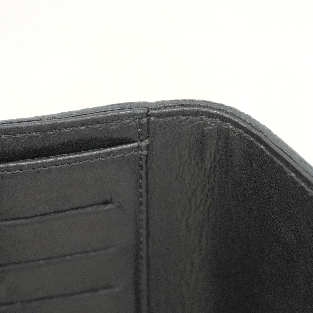 【5pa0970-h】シャネル 三つ折り財布 レザー ブラック ゴールド金具【中古】レディース