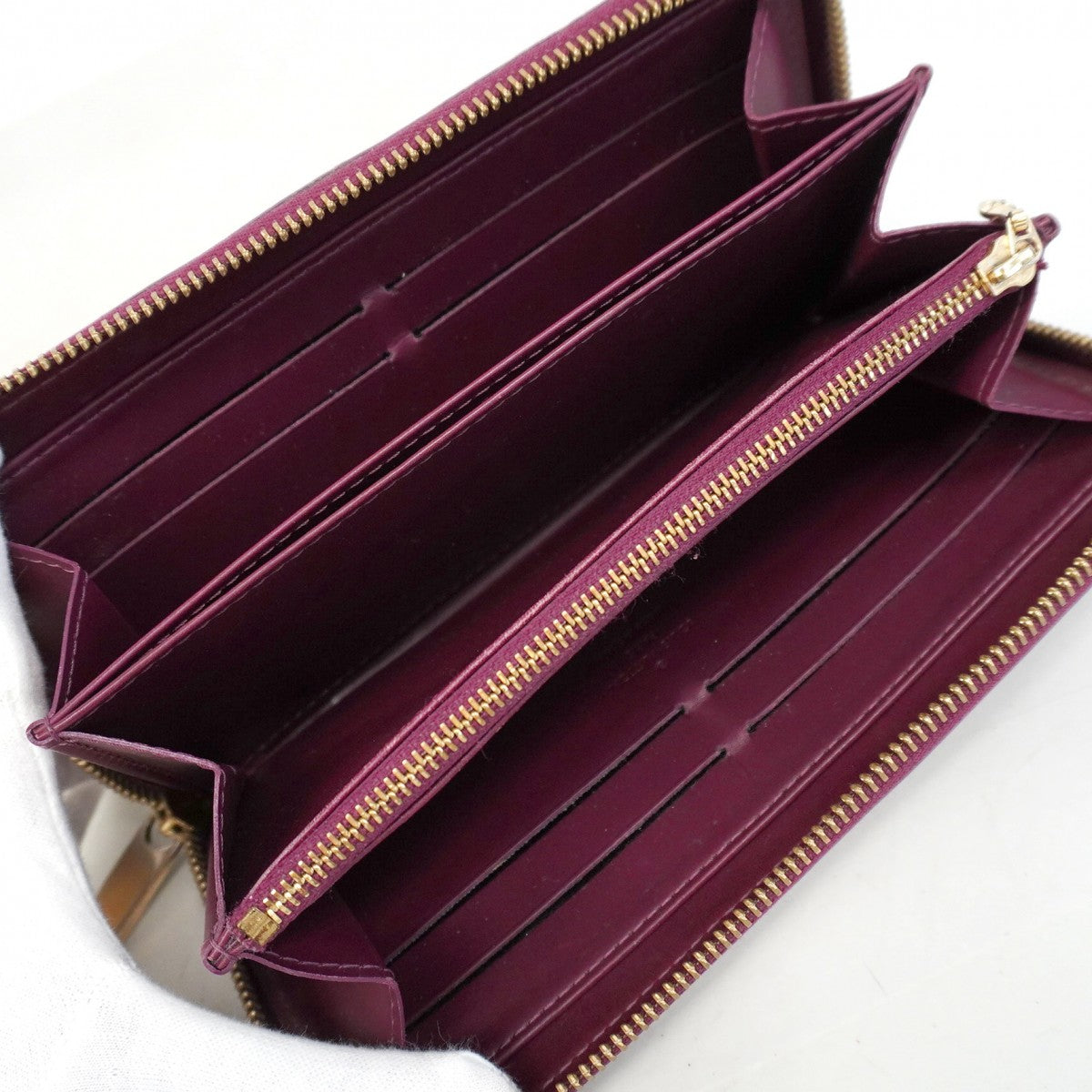 【5pa0971-h】ルイヴィトン 長財布 ヴェルニ ジッピーウォレット M93575 ヴィオレット【中古】レディース